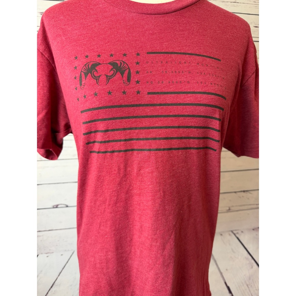 Kuiu T-Shirt Large Red American Flag Graphic Ultralight Hunting Mens Tee Shirt